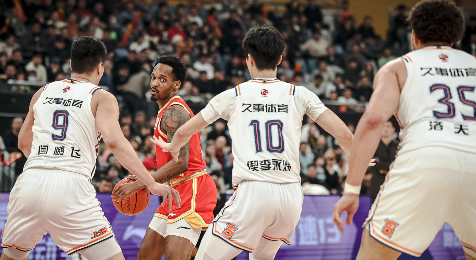 上海狂胜对手，展现强大实力的简单介绍