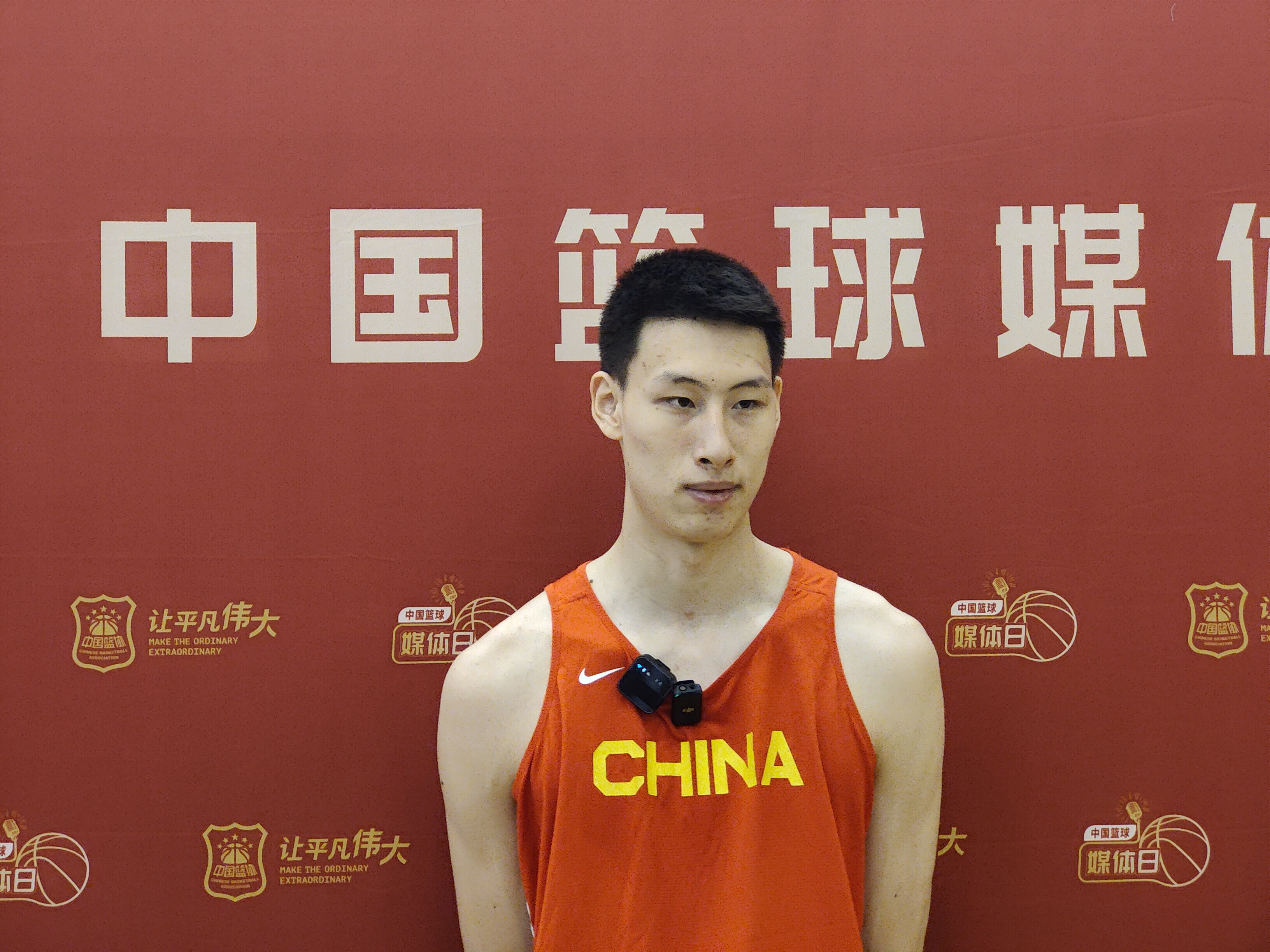 篮球教练发布在线训练视频,鼓励球迷保持锻炼的简单介绍 篮球教练发布在线训练视频,鼓励球迷保持锻炼的简单介绍
