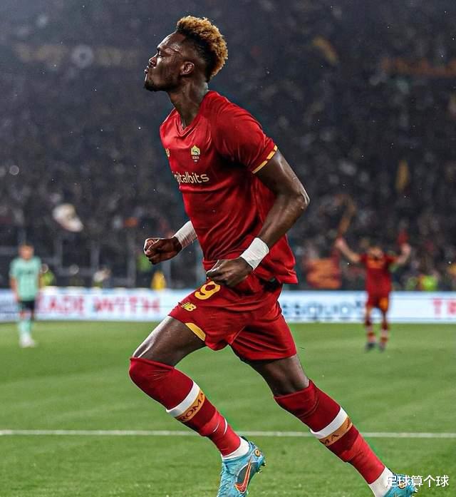 不莱梅出色表现受瞩目，赢得掌声的简单介绍