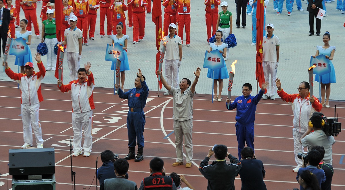 奋力拼搏!选手敢于挑战赛场极限的简单介绍 奋力拼搏!选手敢于挑战赛场极限的简单介绍